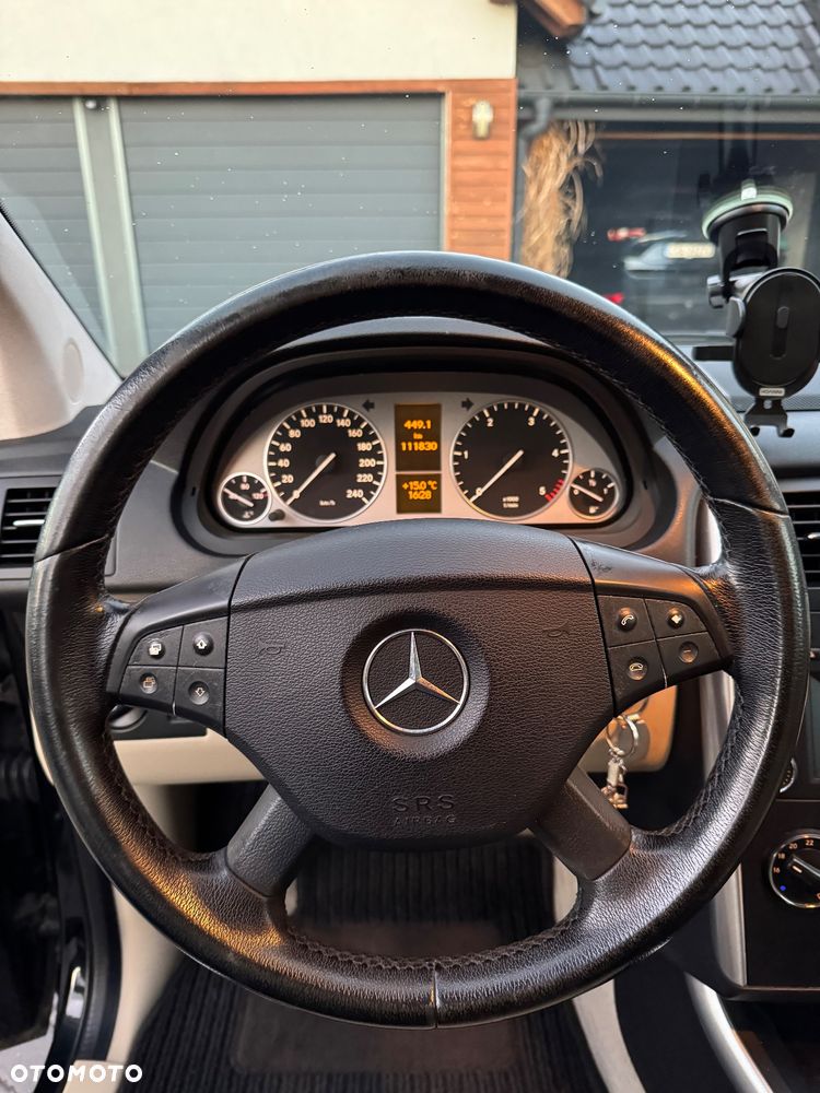 Mercedes-Benz Klasa B 180 CDI - 19