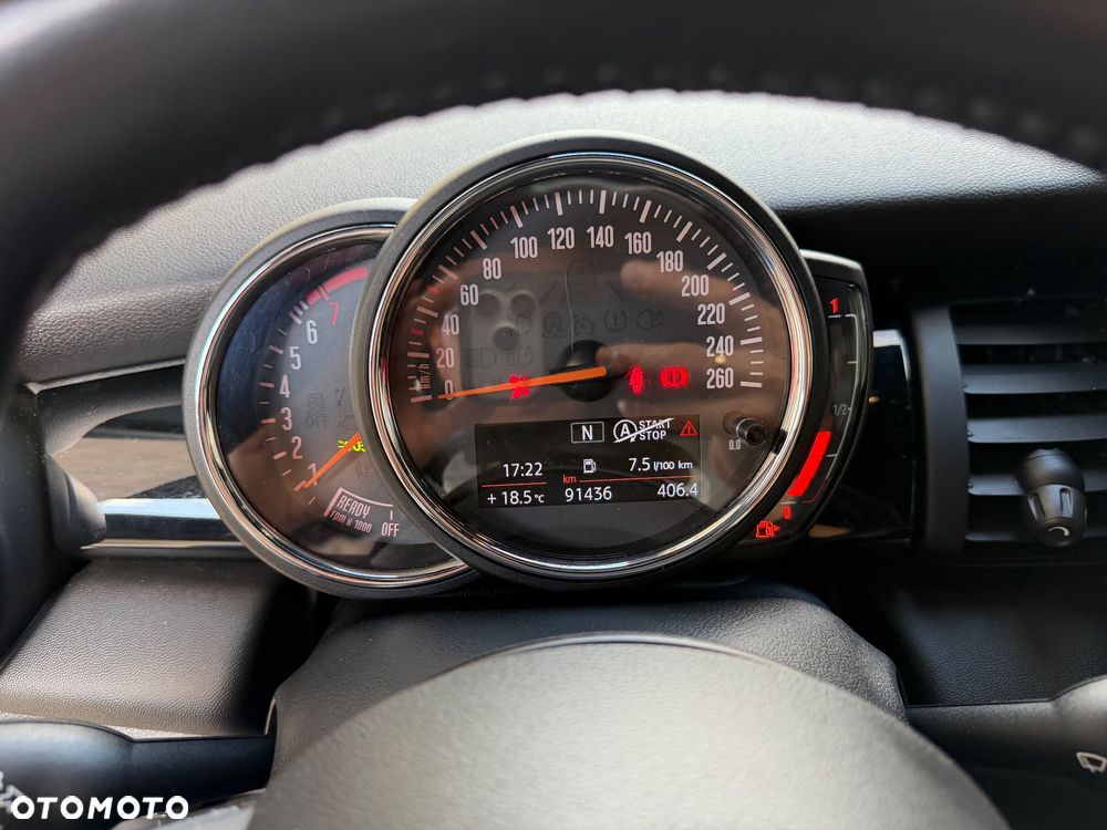 MINI Cooper Seven Chili - 19