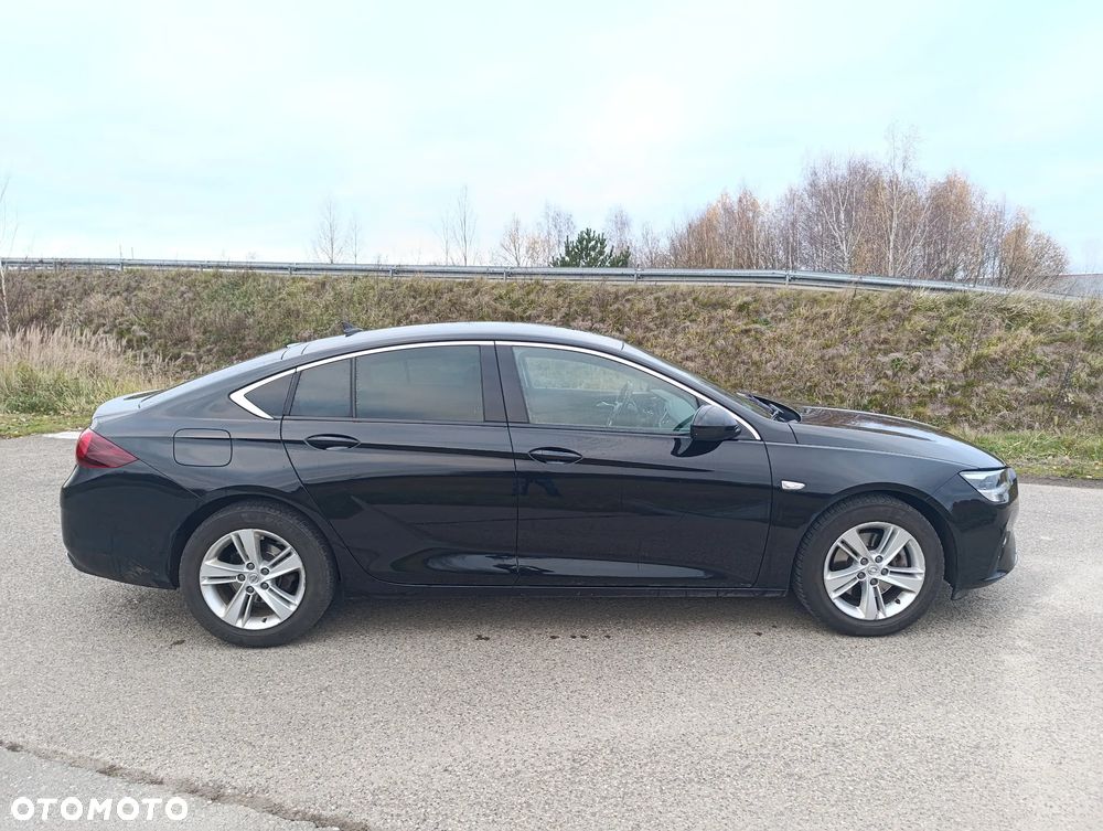 Opel Insignia 2.0 CDTI Elegance S&S - 2