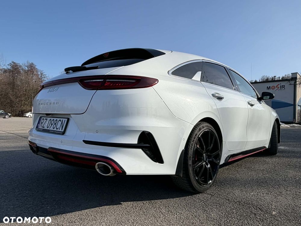 Kia ProCeed - 7