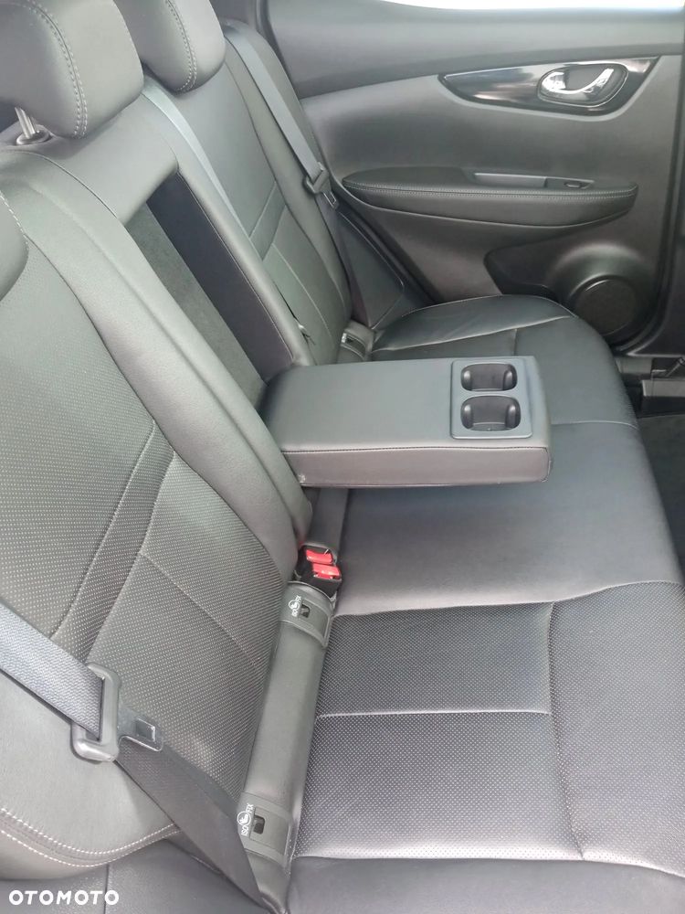 Nissan Qashqai 1.6 DCi N-Connecta Xtronic - 27