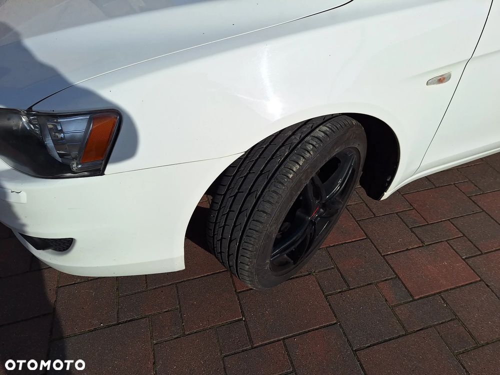 Mitsubishi Lancer 1.6 Inform - 8