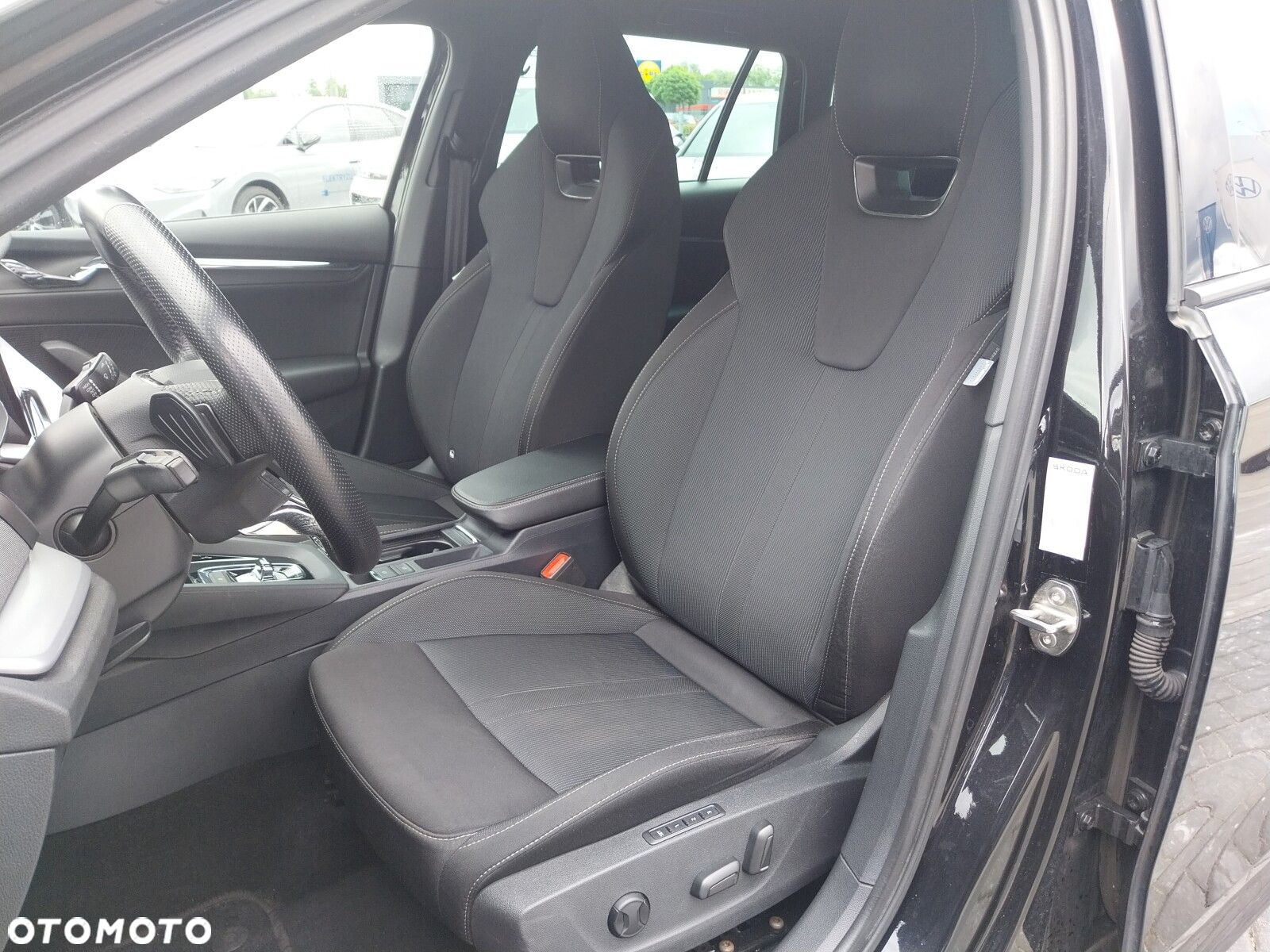 Skoda Octavia 2.0 TDI SCR Style DSG - 11