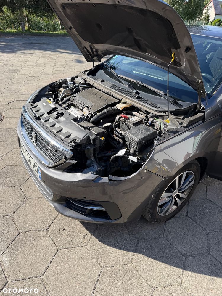 Peugeot 308 - 23