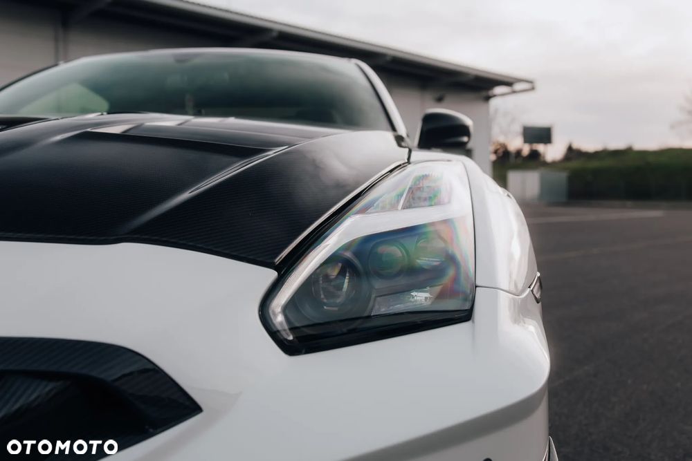 Nissan GT-R - 6