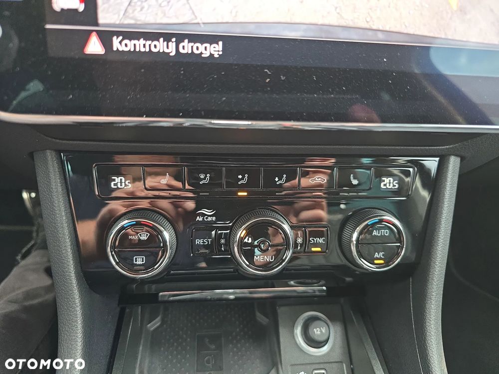 Skoda Superb 2.0 TSI L&K DSG - 24