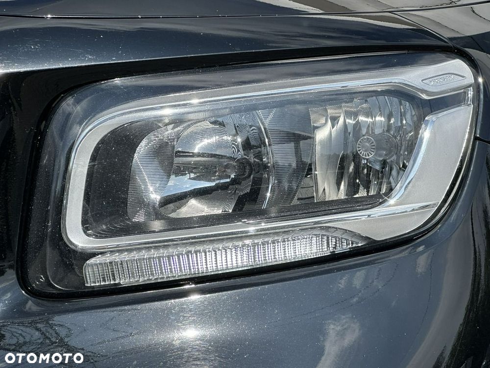 Mercedes-Benz GLB 200 d 4Matic 8G-DCT Progressive - 5