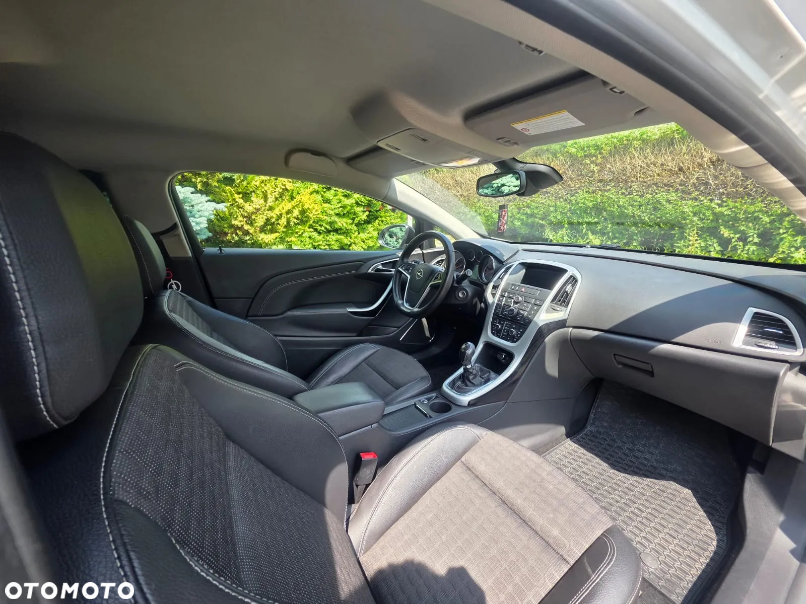 Opel Astra GTC 1.4 Turbo Innovation - 16