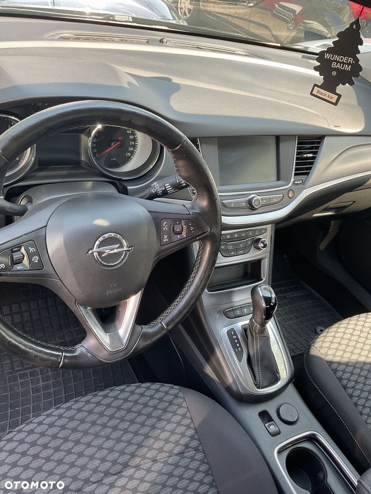Opel Astra 1.4 T Dynamic S&S - 9
