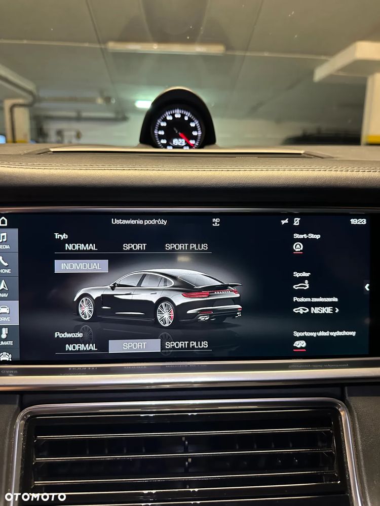 Porsche Panamera Turbo - 24