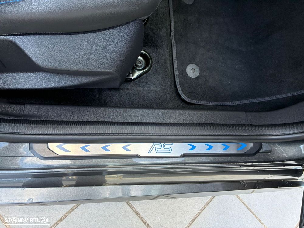 Ford Focus 2.3 EcoBoost RS - 24