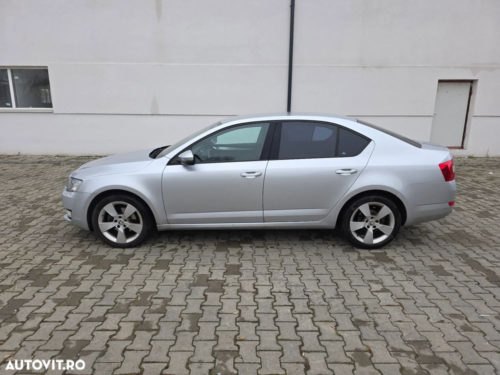 Skoda Octavia 1.6 TDI AMBITION DSG - 1