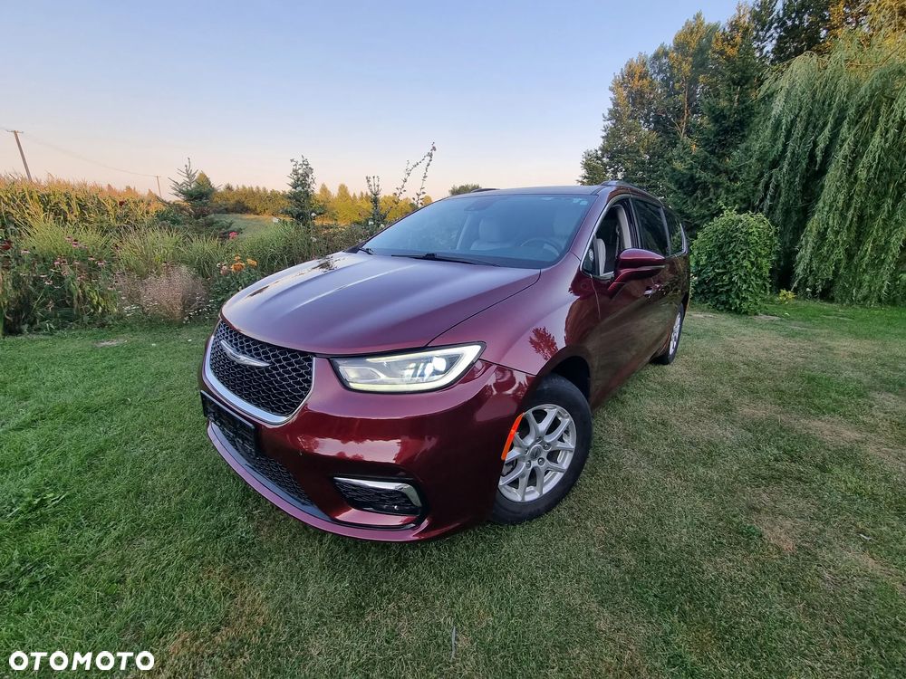 Chrysler Pacifica - 3