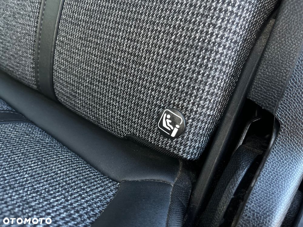 Peugeot 5008 PureTech 130 EAT6 Allure - 23