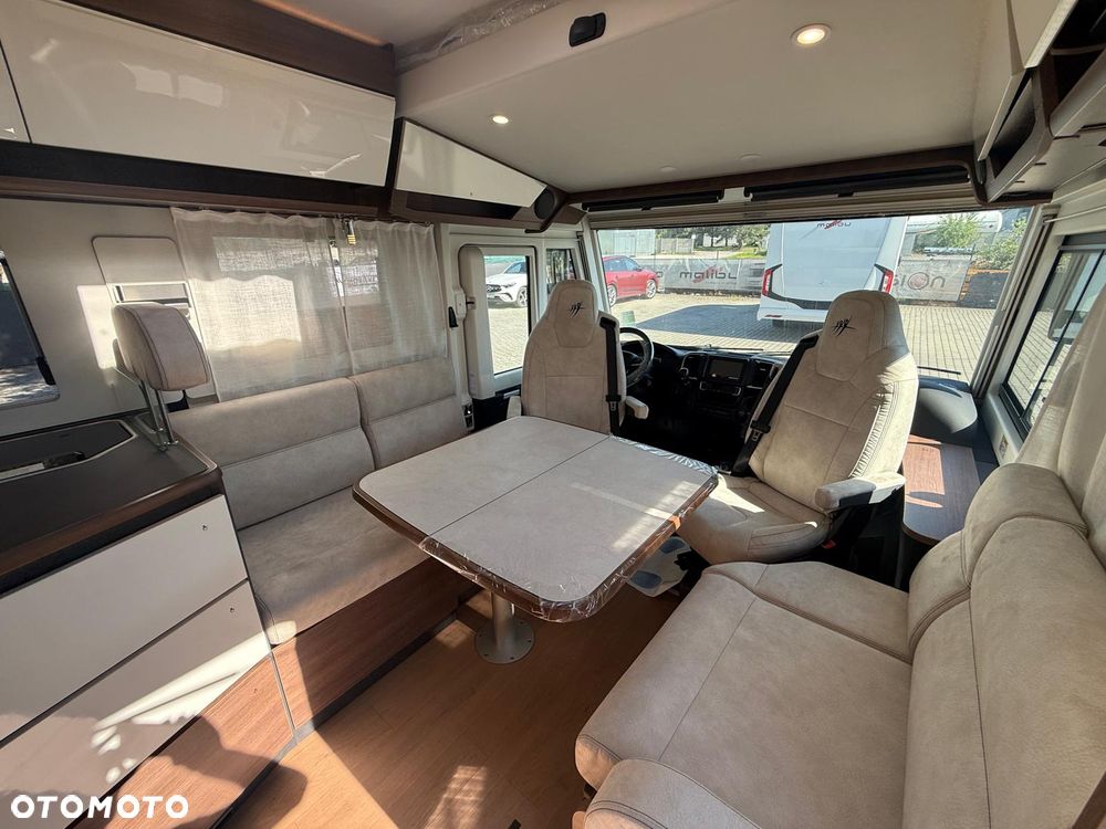 Rapido 8096dF - MY2026, automat 8-biegowy 180KM - 6