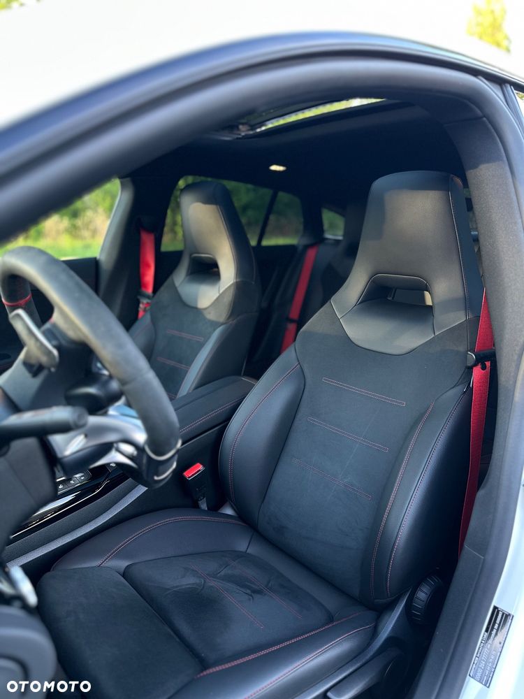 Mercedes-Benz CLA AMG 35 mHEV 4-Matic 8G-DCT - 15