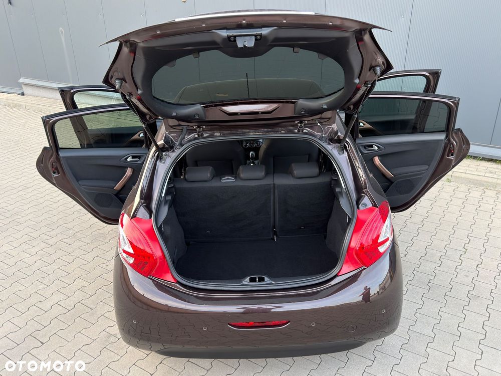 Peugeot 208 PureTech 82 Start & Stop Allure - 27