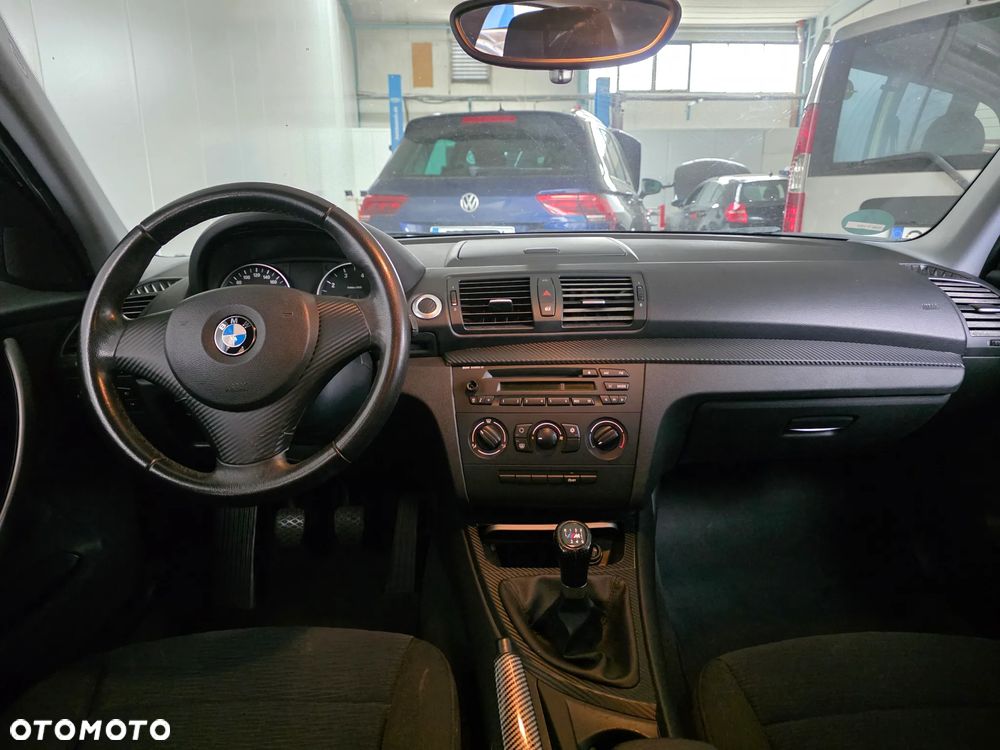 BMW Seria 1 116i - 19