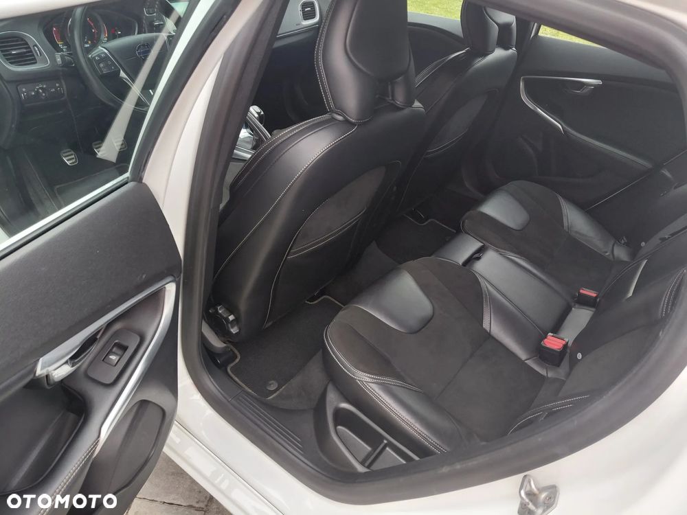 Volvo V40 D4 RDesign - 22