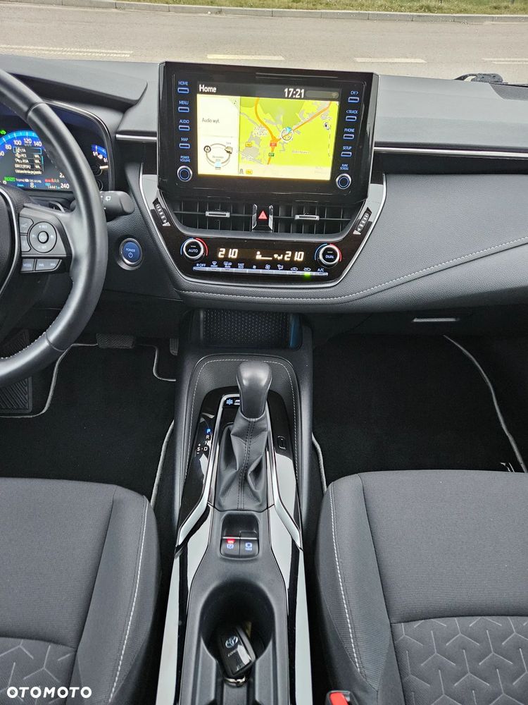 Toyota Corolla - 13