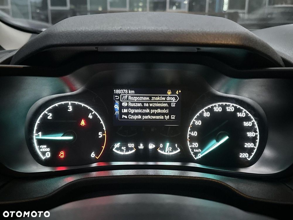 Ford Transit Connect - 20