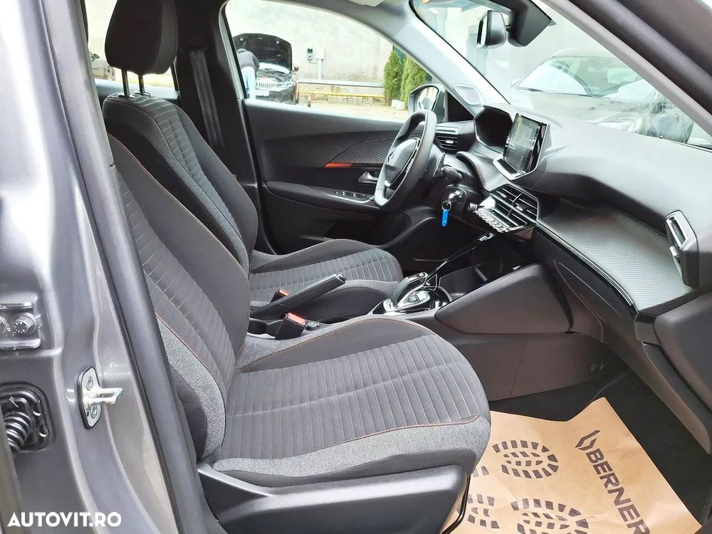 Peugeot 2008 PureTech 130 EAT8 Active Pack - 12