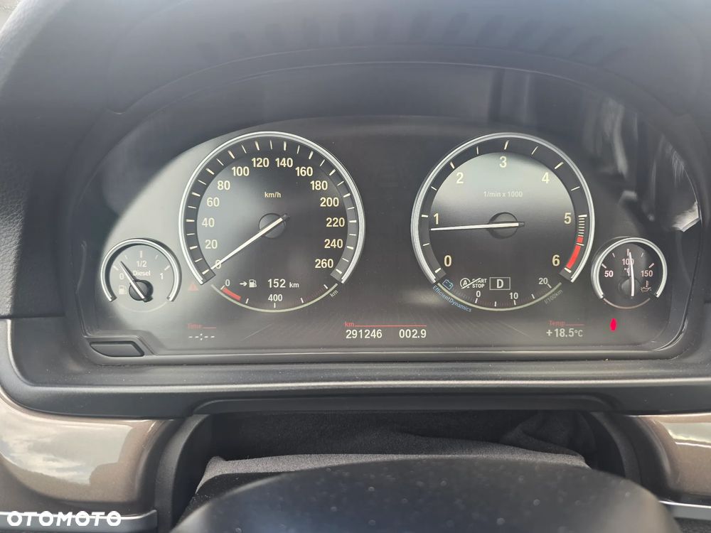 BMW Seria 5 525d xDrive Modern Line - 15