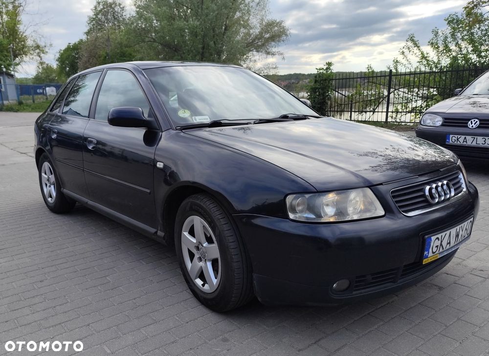 Audi A3 Sportback 1.9 TDI Ambiente - 1