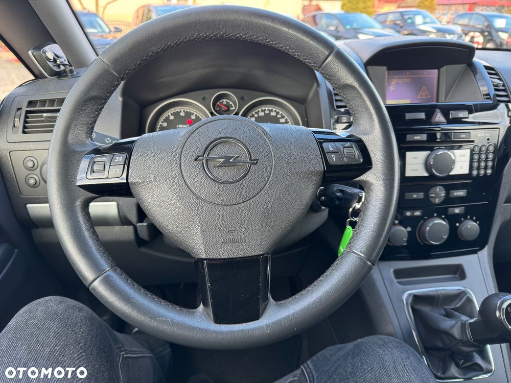 Opel Zafira - 8