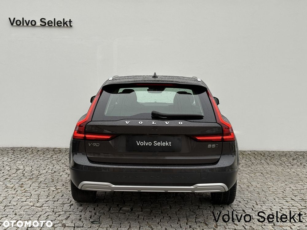 Volvo V90 Cross Country - 7
