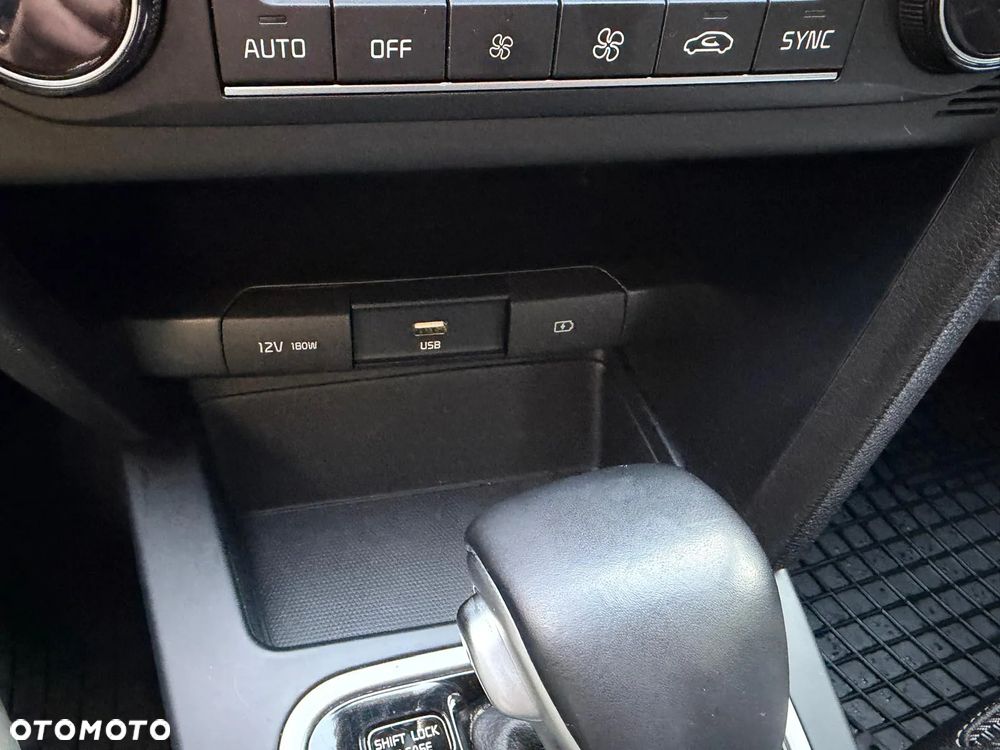 Kia Ceed 1.5 T-GDI M DCT - 19