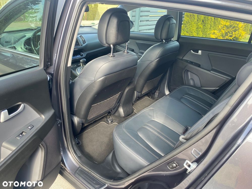 Kia Sportage 2.0 CRDI L AWD - 13