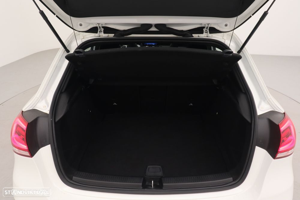 Mercedes-Benz A 160 AMG Line - 28