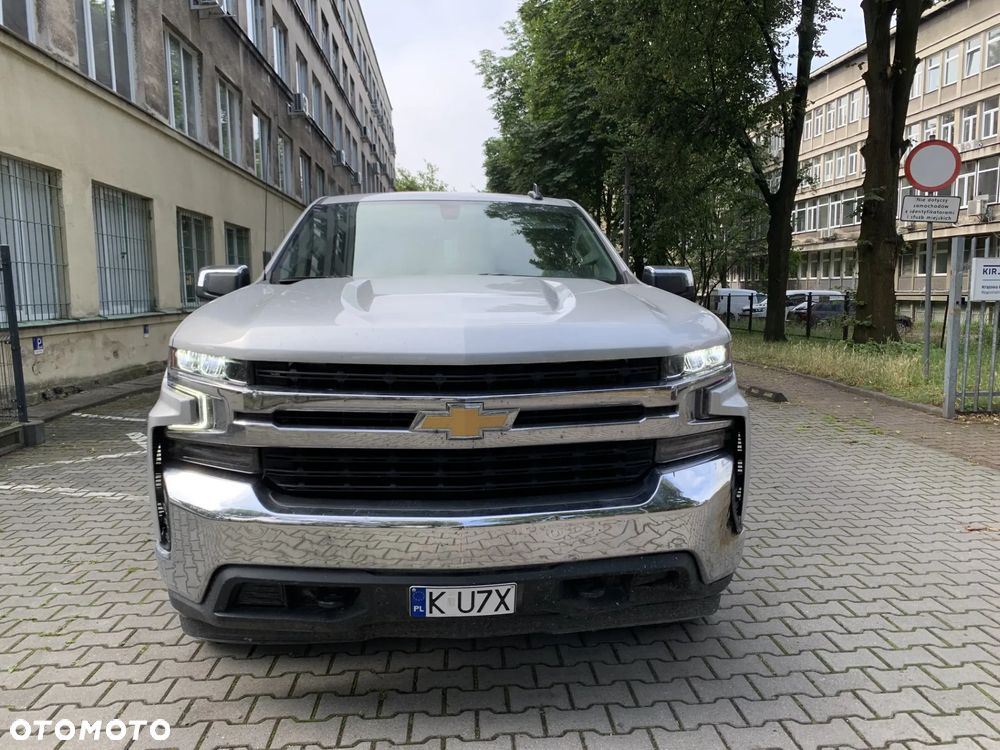 Chevrolet Silverado - 2