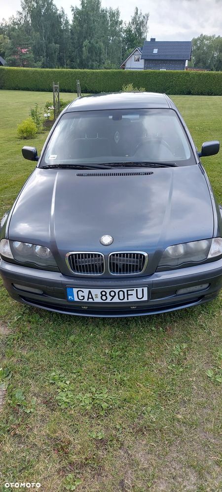 BMW Seria 3 323i - 5