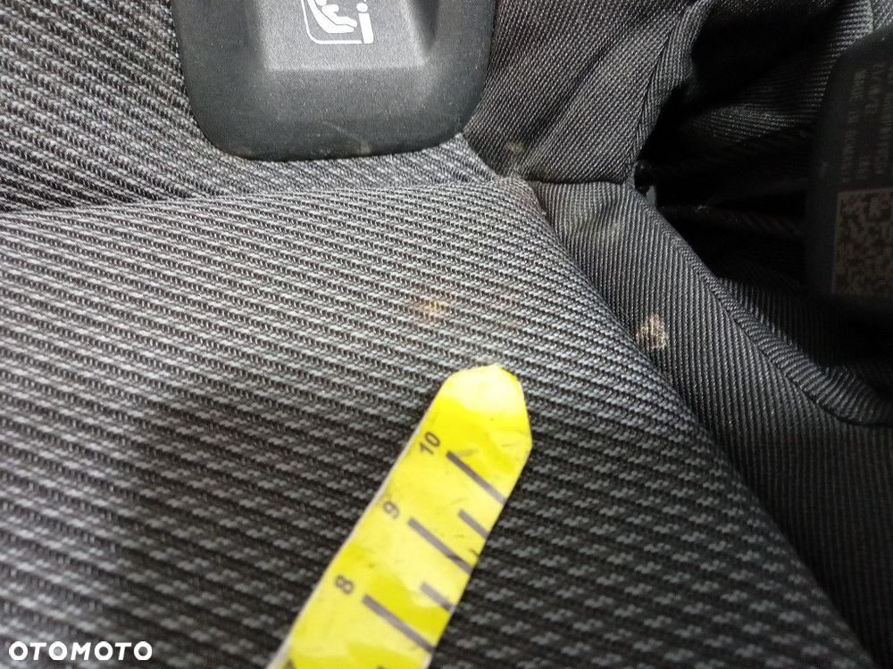 AUDI Q4 E-TRON SPORTBACK 21- FOTELE KANAPA KOMPLET MATERIAŁ - 5