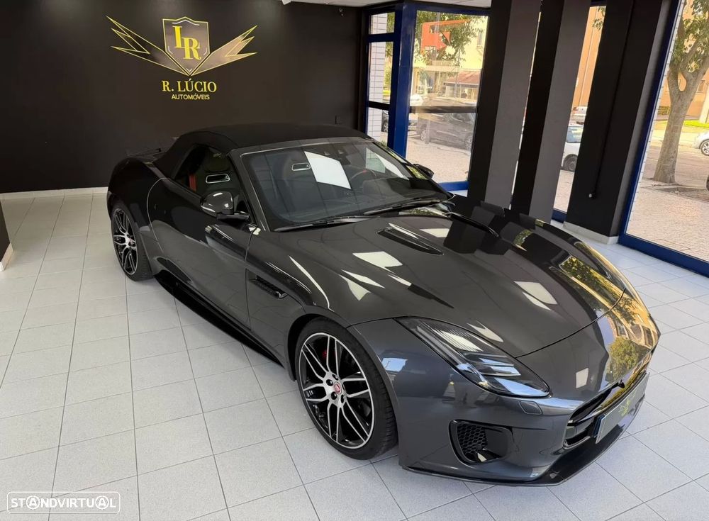 Jaguar F-Type 2.0 i4 Chequered Flag - 2