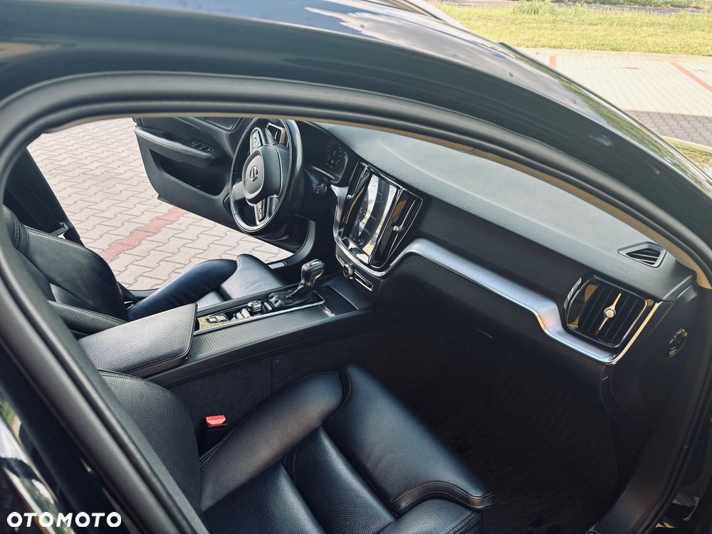 Volvo V60 Cross Country D4 AWD Geartronic - 17