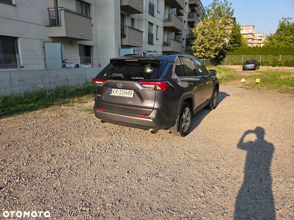 Toyota RAV4 - 6