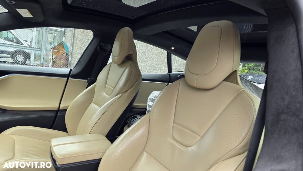 Tesla Model S Performance - 13