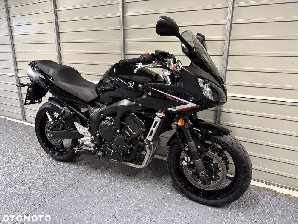 Yamaha FZ6 - 1