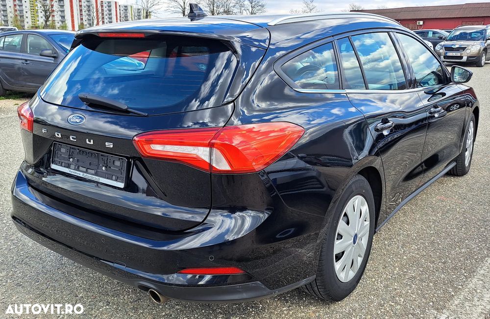 Ford Focus 1.5 EcoBlue Start-Stopp-System COOL&CONNECT - 6