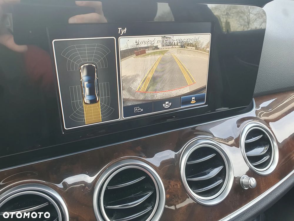 Mercedes-Benz Klasa E 220 d Business Edition 9G-TRONIC - 19