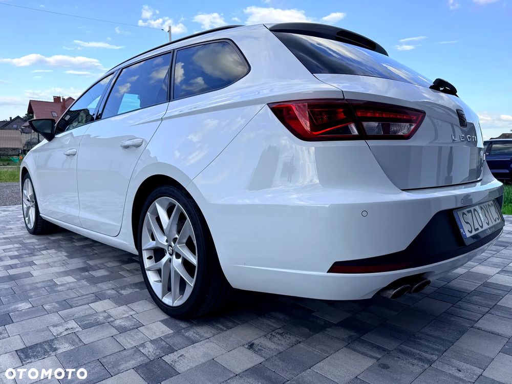 Seat Leon 1.8 TSI Start&Stop DSG FR - 32