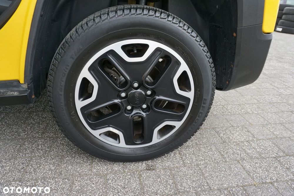 Jeep Renegade - 18