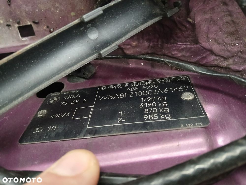 BMW Seria 3 - 25