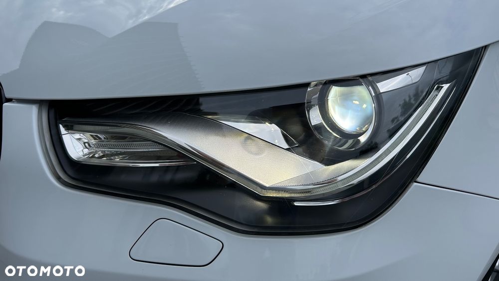 Audi A1 Sportback 1.2 TFSI S line Sportpaket - 17