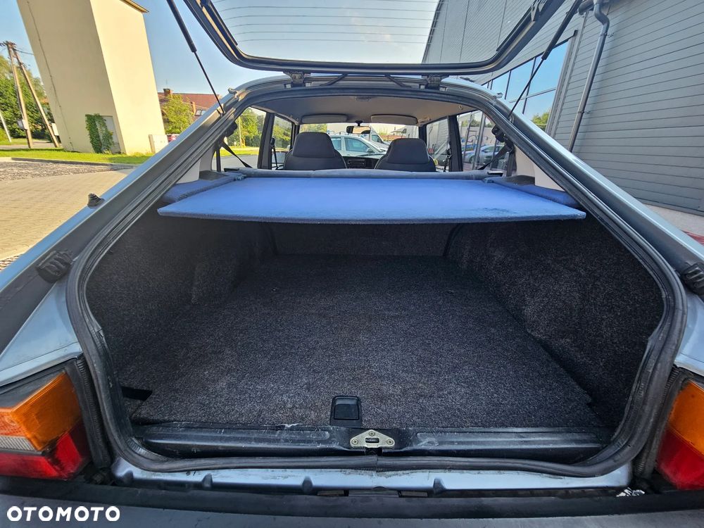Saab 900 - 15