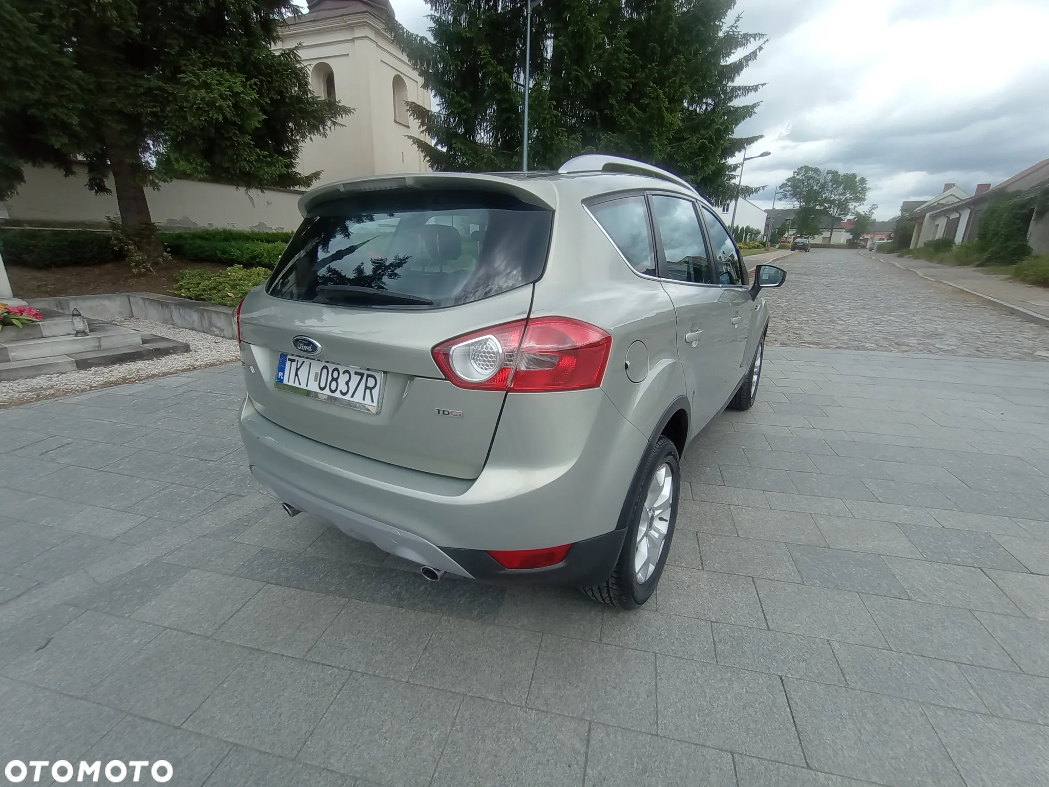 Ford Kuga 2.0 TDCi 4x4 Titanium - 11