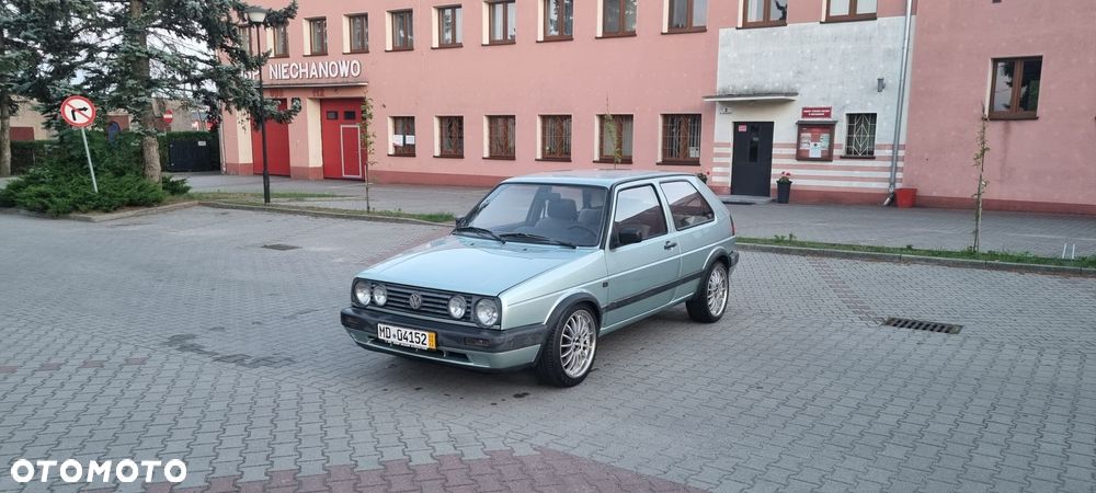 Volkswagen Golf - 4